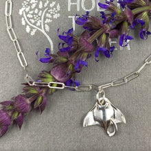 Load image into Gallery viewer, Sterling silver manta ray charm skinny trace chain bracelet
