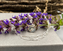 Load image into Gallery viewer, March daffodil birthday flower skinny trace chain necklace in Sterling Silver
